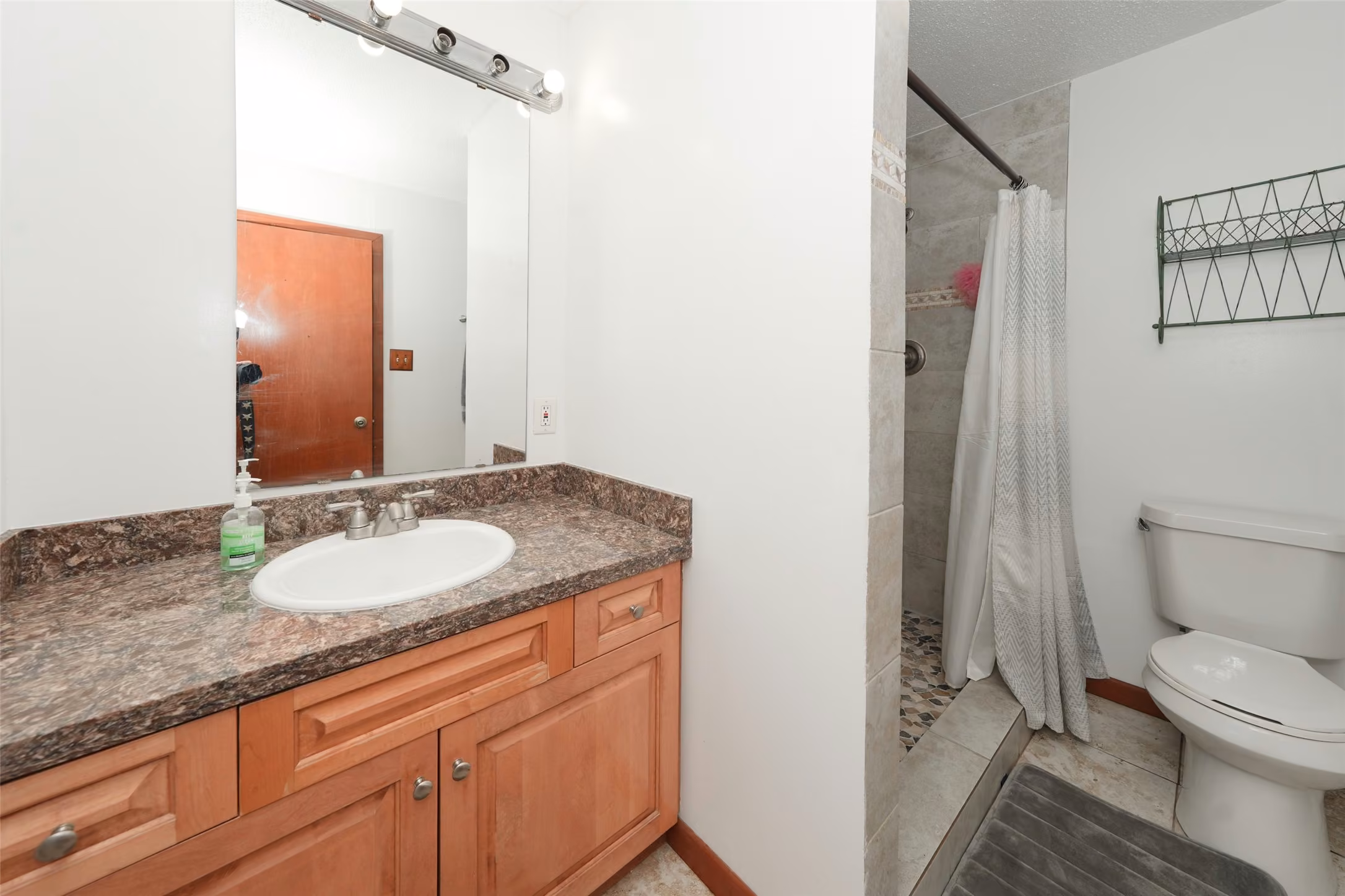 Photo 6 of 15021 County Road 272, East Bernard, TX