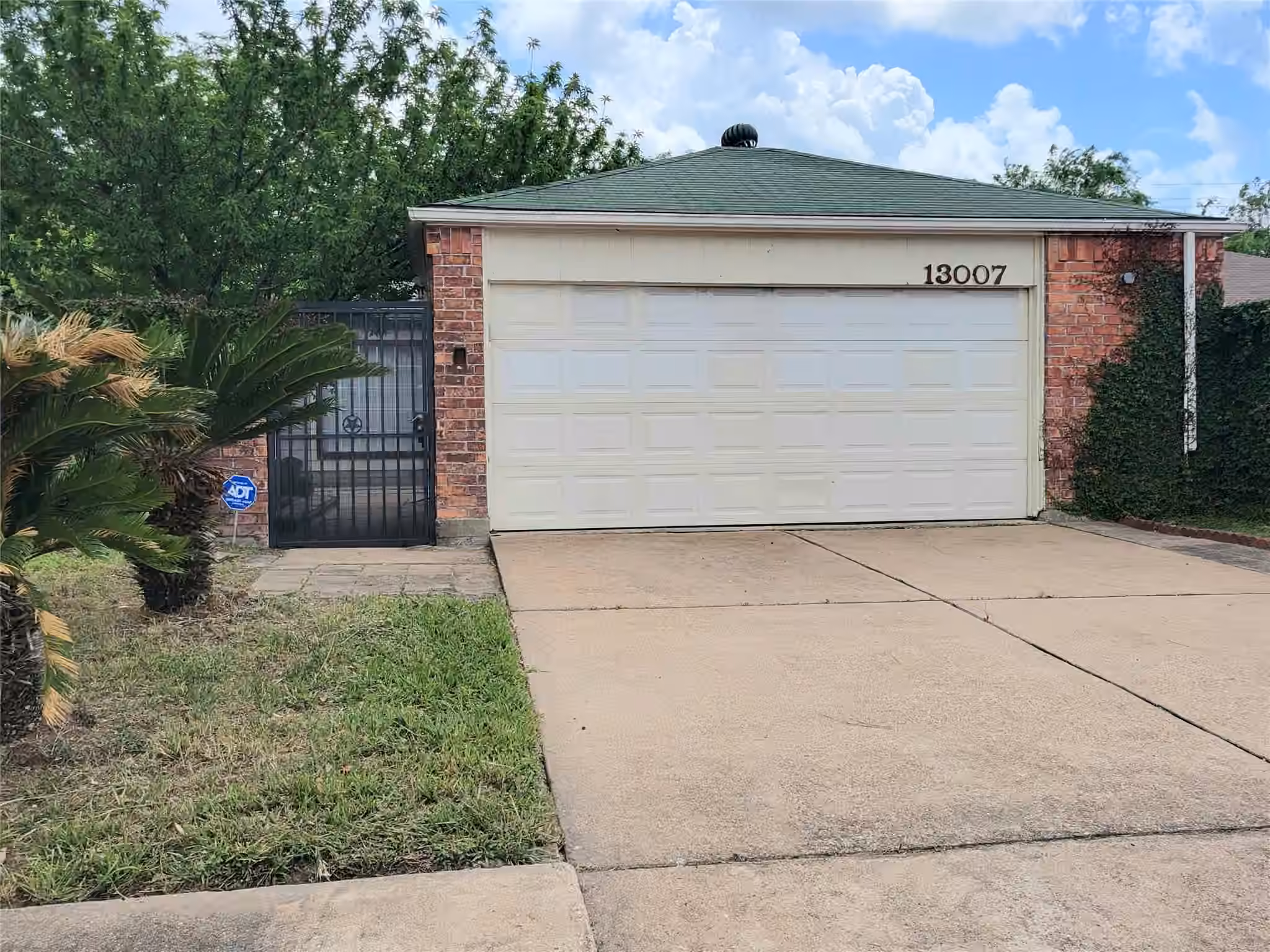 Photo 3 of 13007 Bacard Lane, Houston, TX