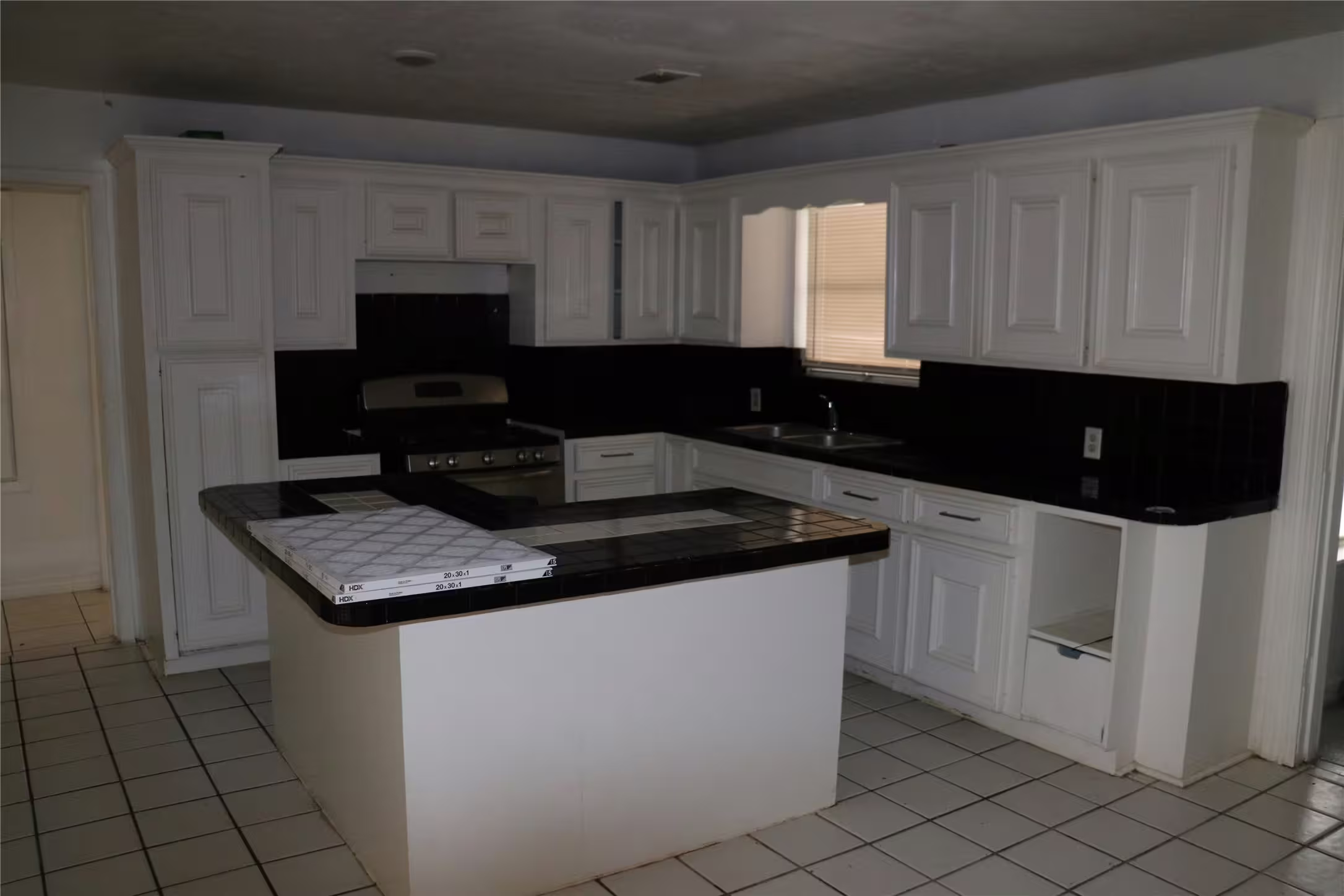 Photo 3 of 4734 Otterbury Drive, Houston, TX