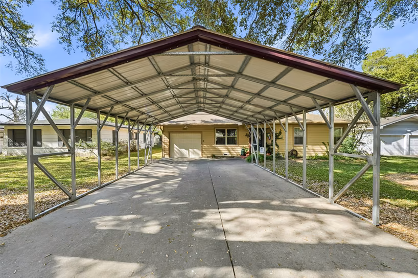 Photo 4 of 2501 Marguerite Street, Bay City, TX
