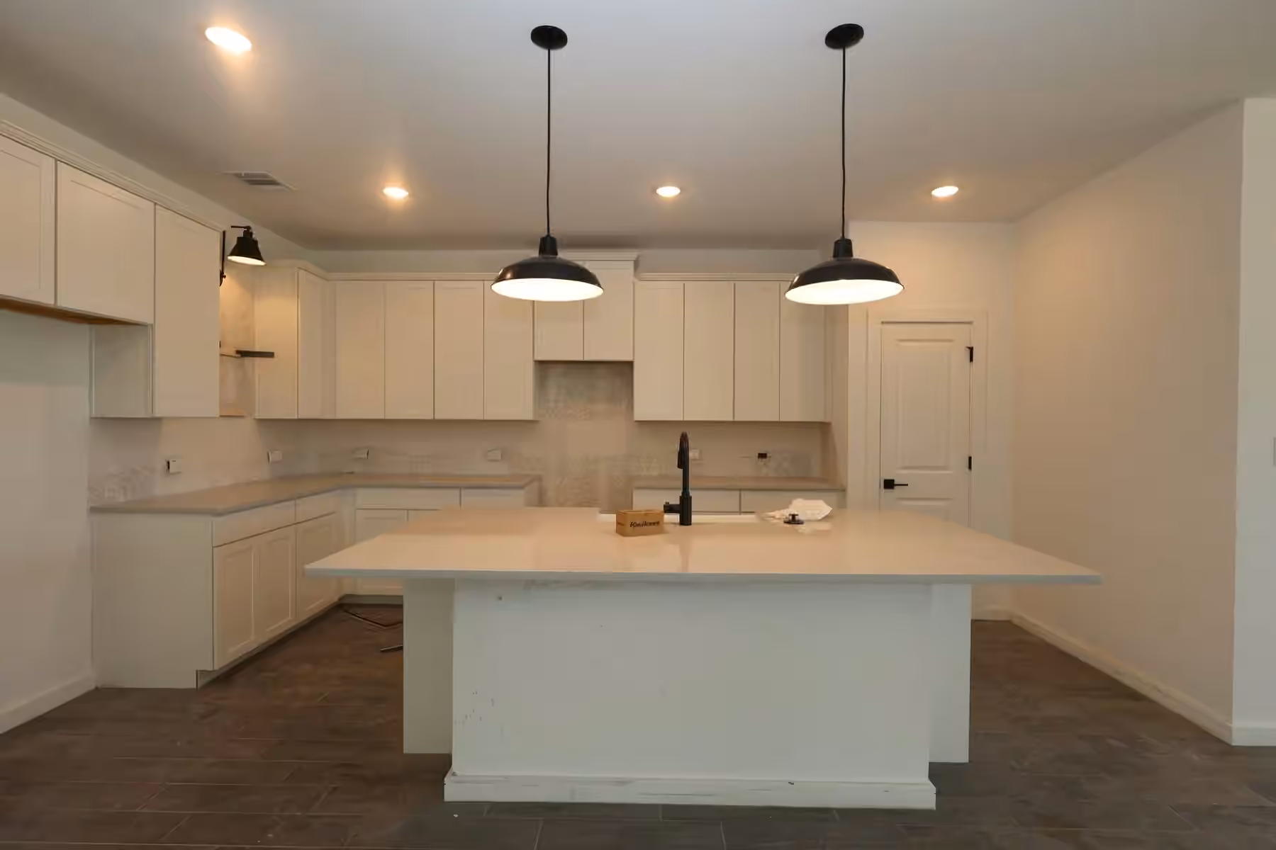 Photo 6 of 432 East Rose Marie Lane, Montgomery, TX