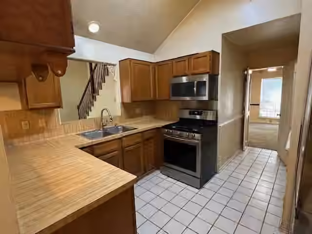 Photo 7 of 22814 Brafferton Lane, Katy, TX