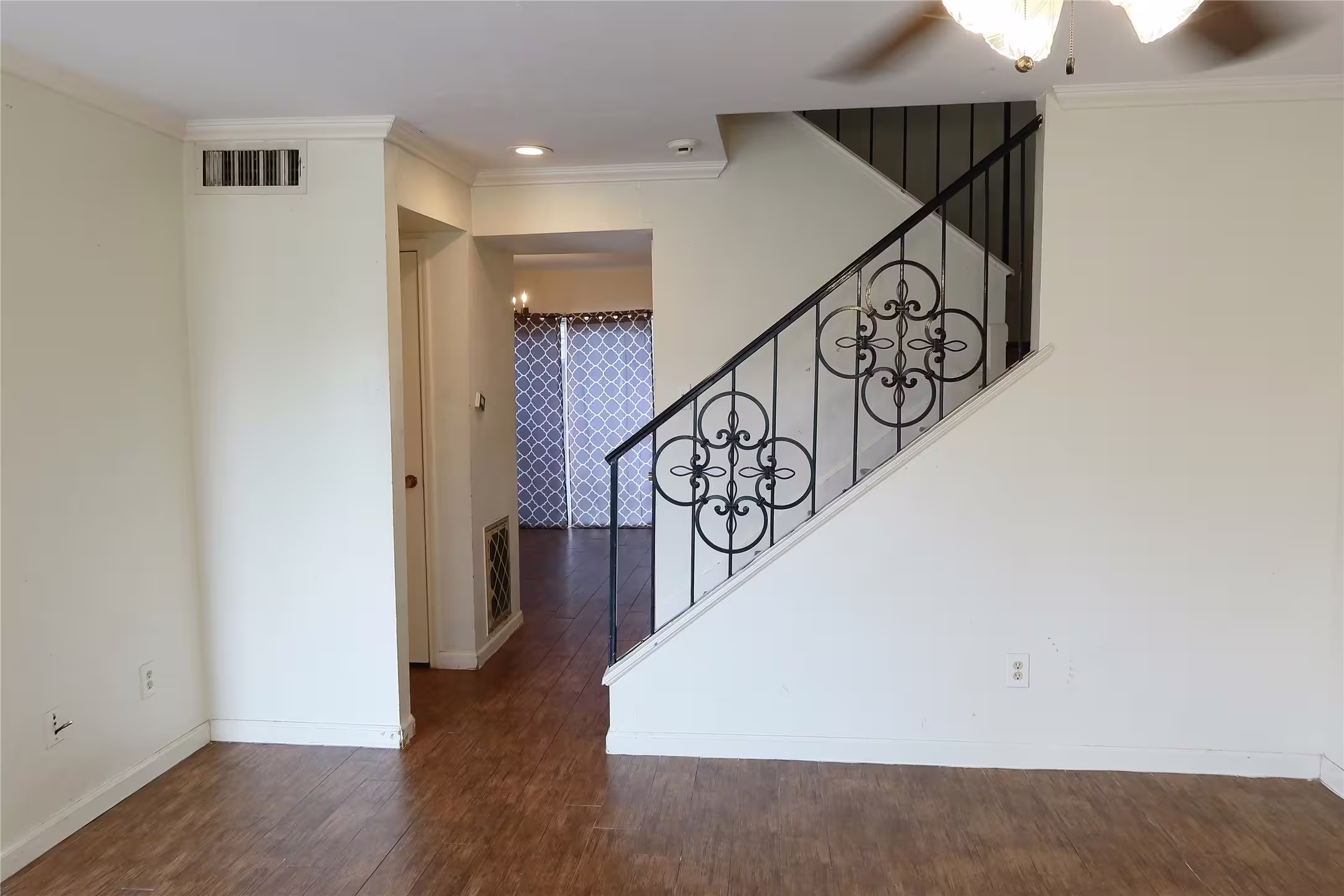 Photo 2 of 9350 Country Creek Drive 3, Houston, TX