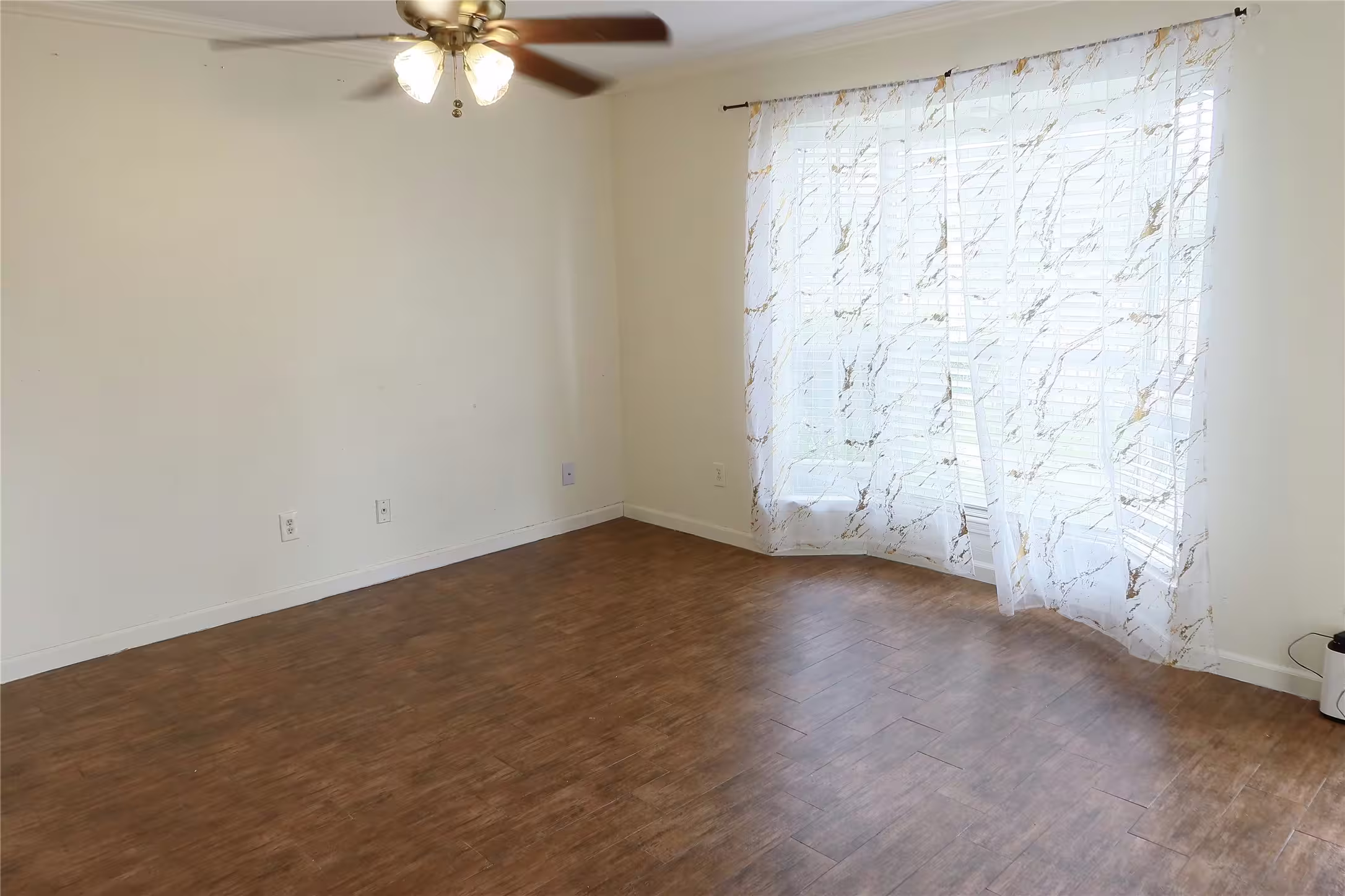 Photo 3 of 9350 Country Creek Drive 3, Houston, TX
