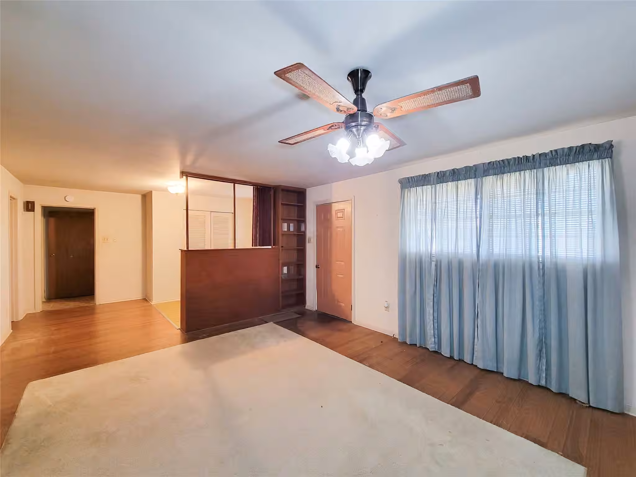Photo 7 of 432 N Holland Street, Bellville, TX
