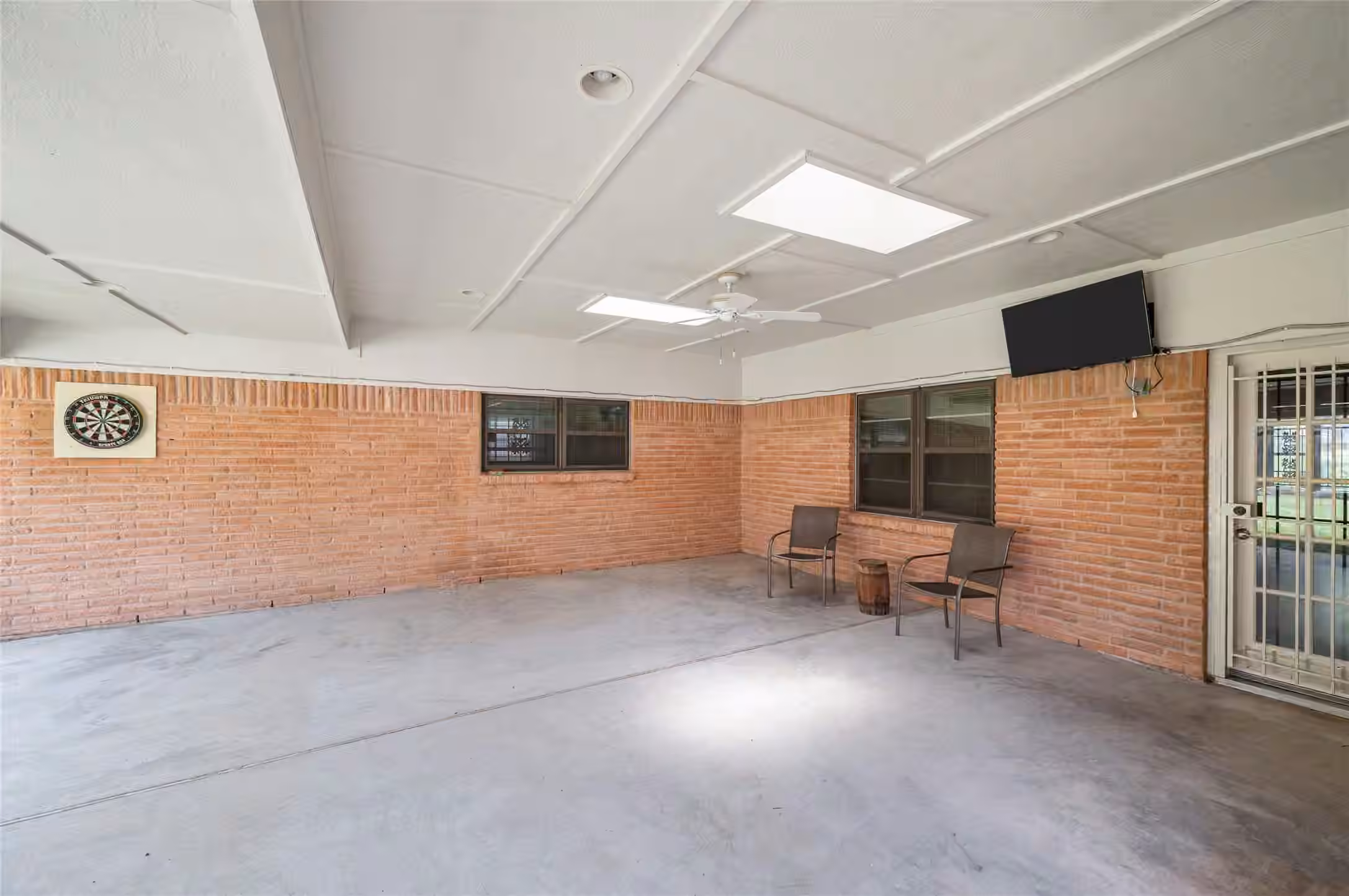 Photo 7 of 1815 Droxford Drive, Houston, TX