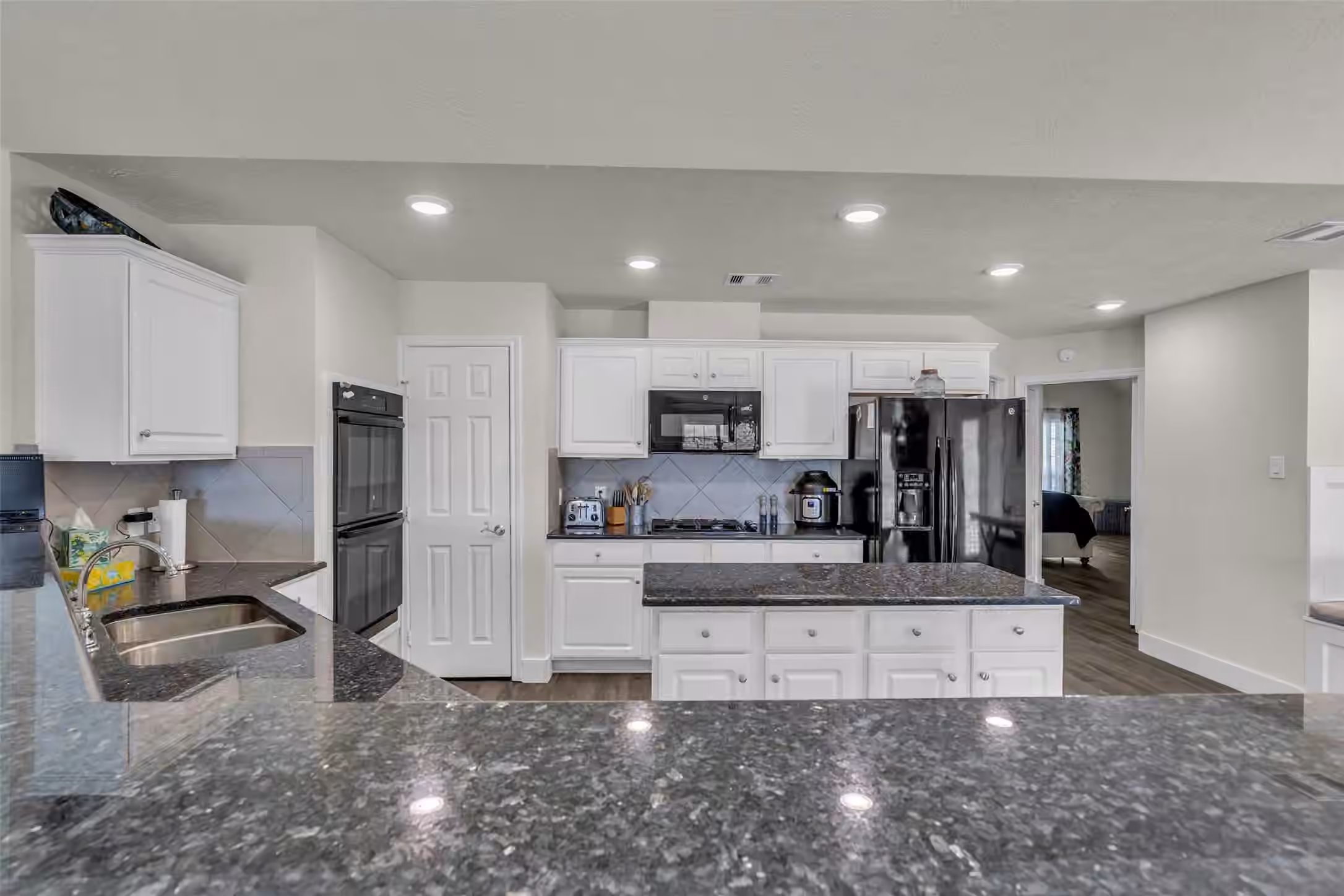 Photo 6 of 6746 Conroe Circle, Manvel, TX