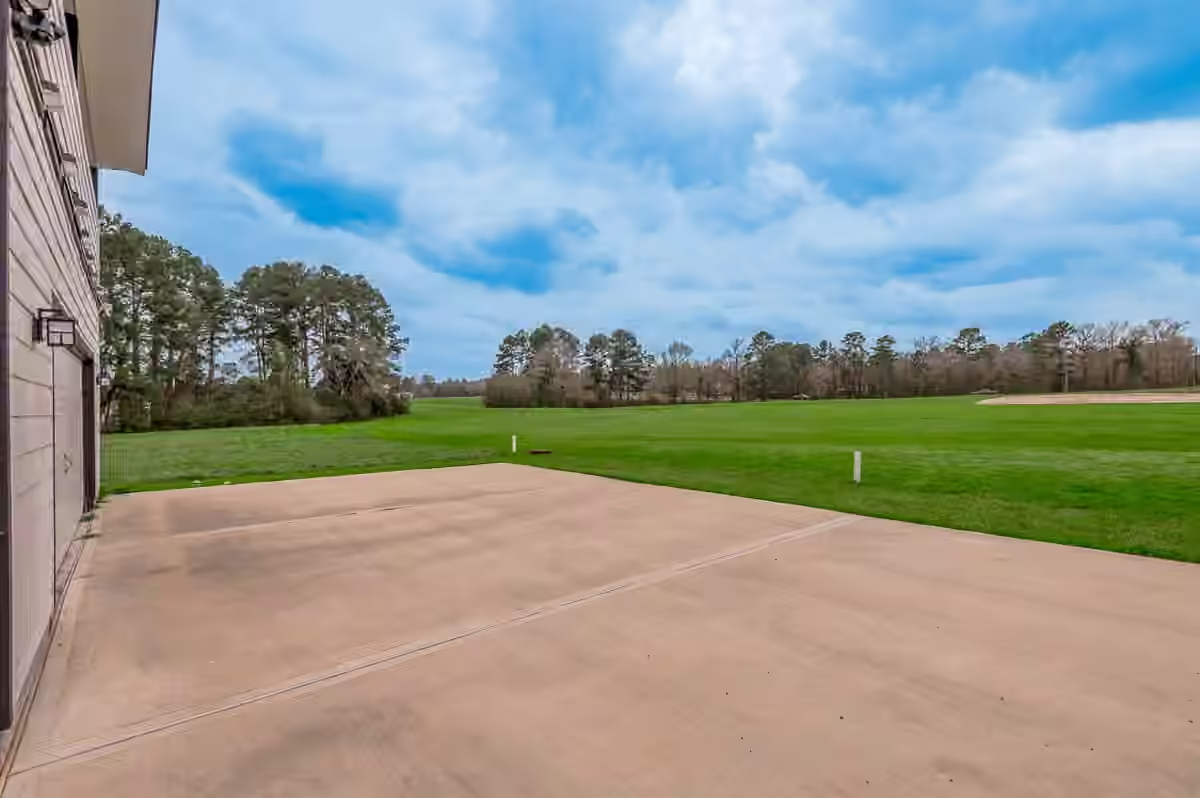 Photo 7 of 97 Oakridge South, Trinity, TX
