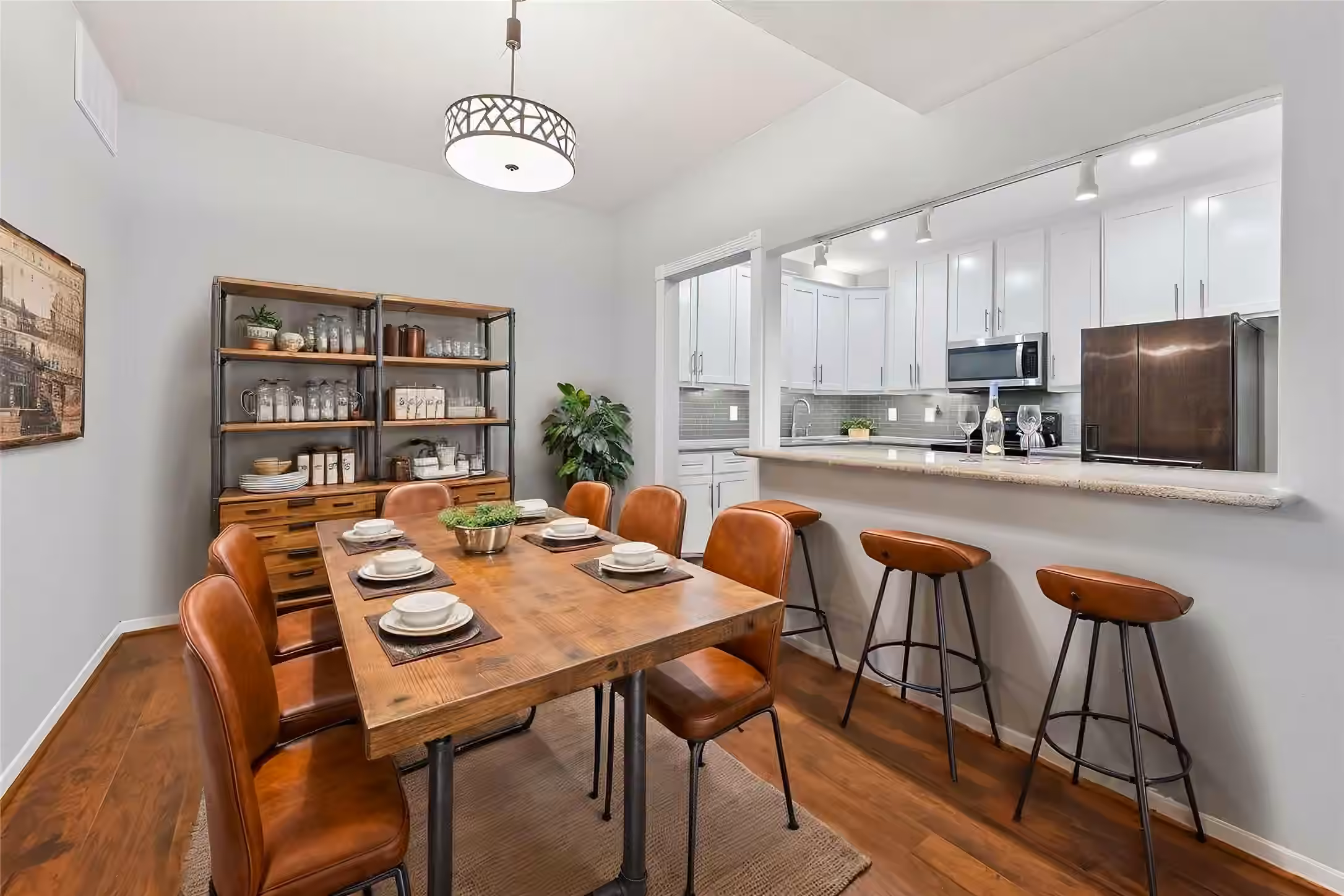 Photo 5 of 2100 Tanglewilde Street 740, Houston, TX