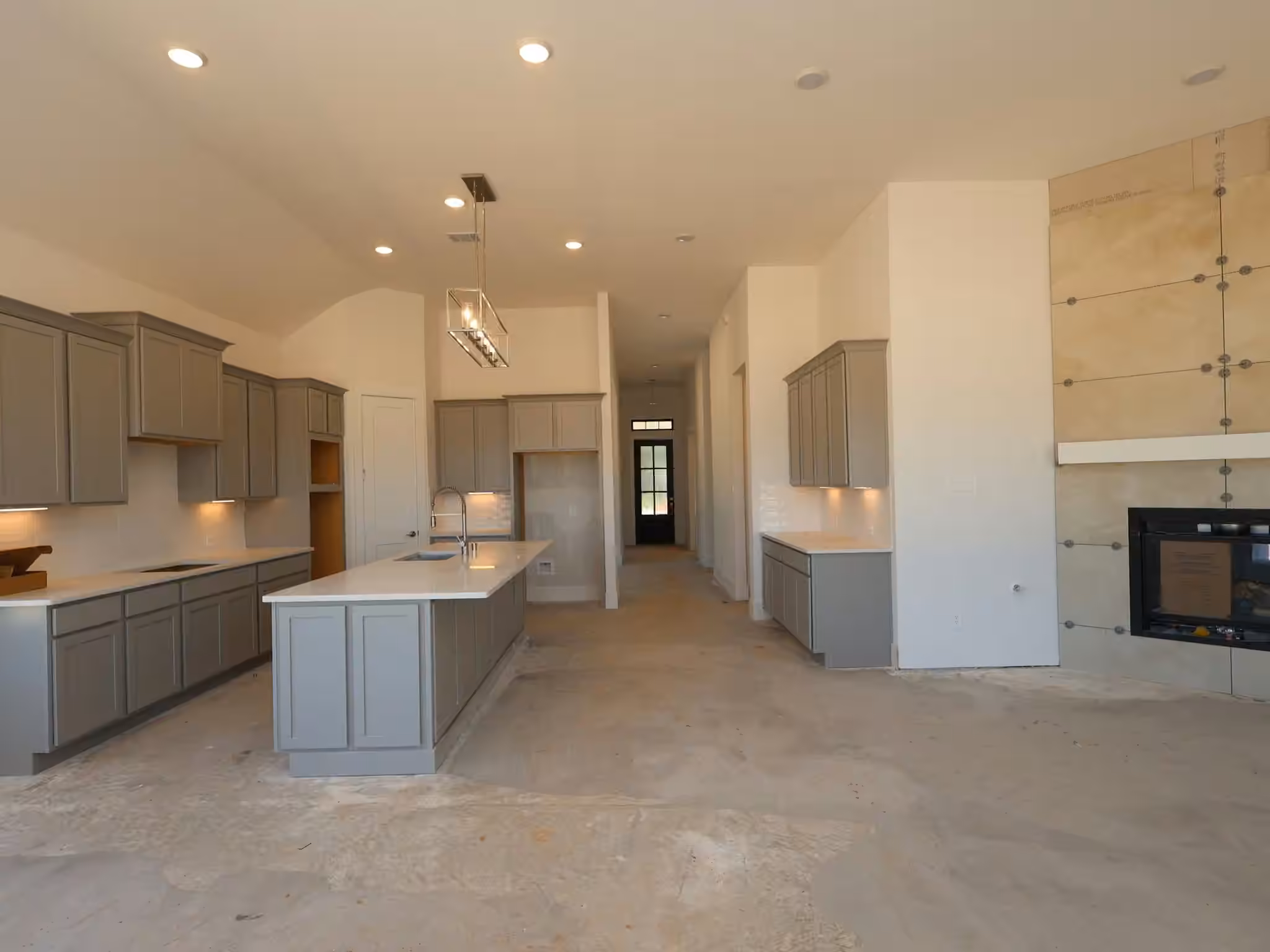 Photo 4 of 16582 Gaines Glen Lane, Montgomery, TX