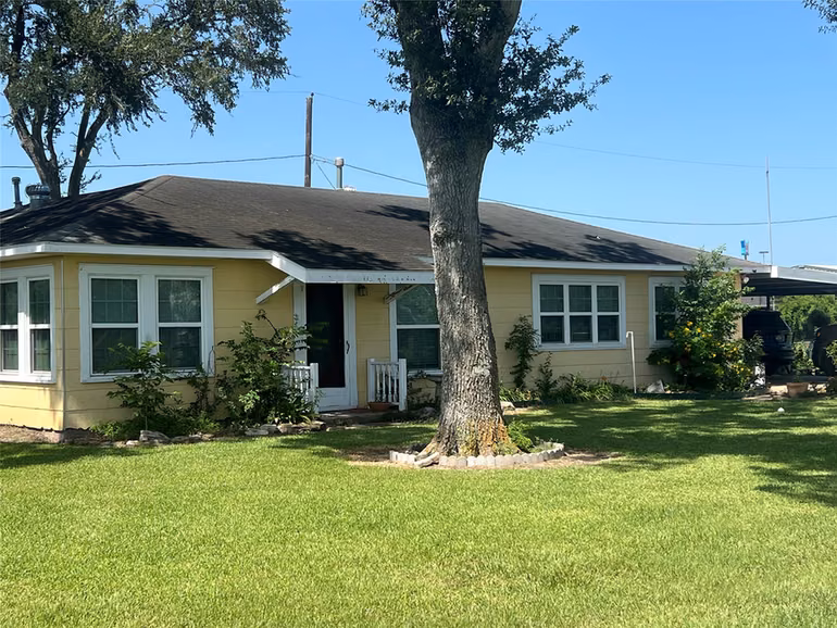 Photo of 1515 N Mechanic Street, El Campo, TX