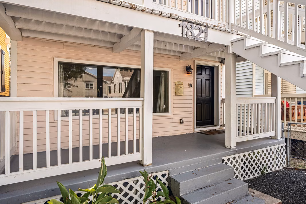 Photo 3 of 1821 Avenue M 1/2, Galveston, TX
