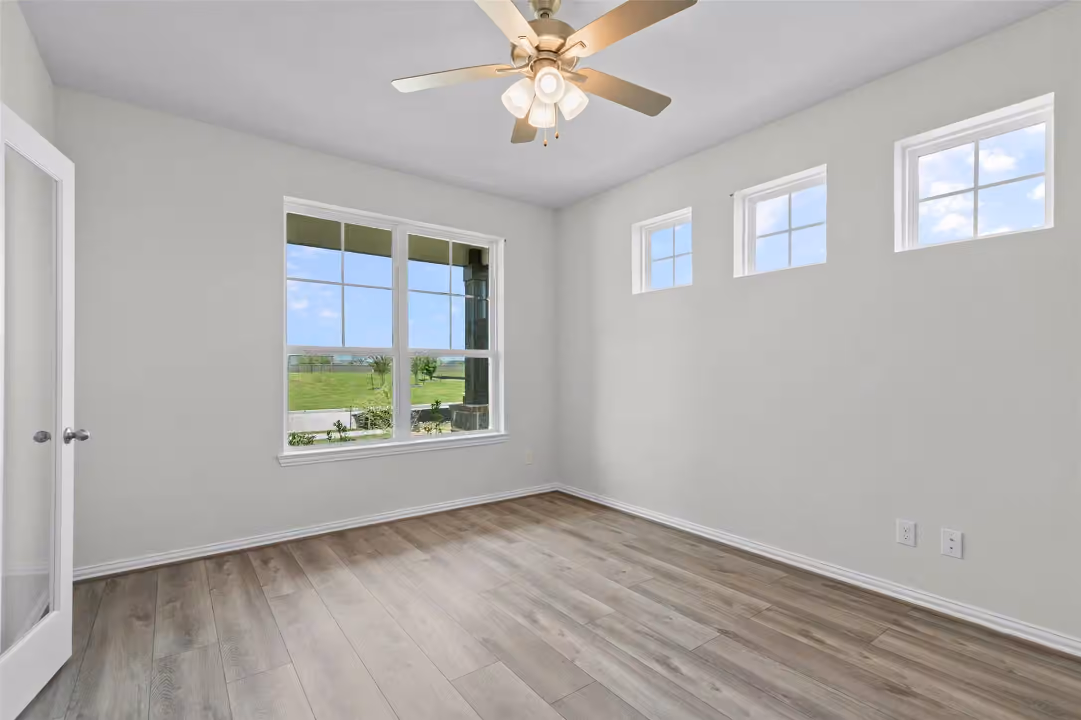 Photo 6 of 2806 Caspian Creek Lane, Iowa Colony, TX