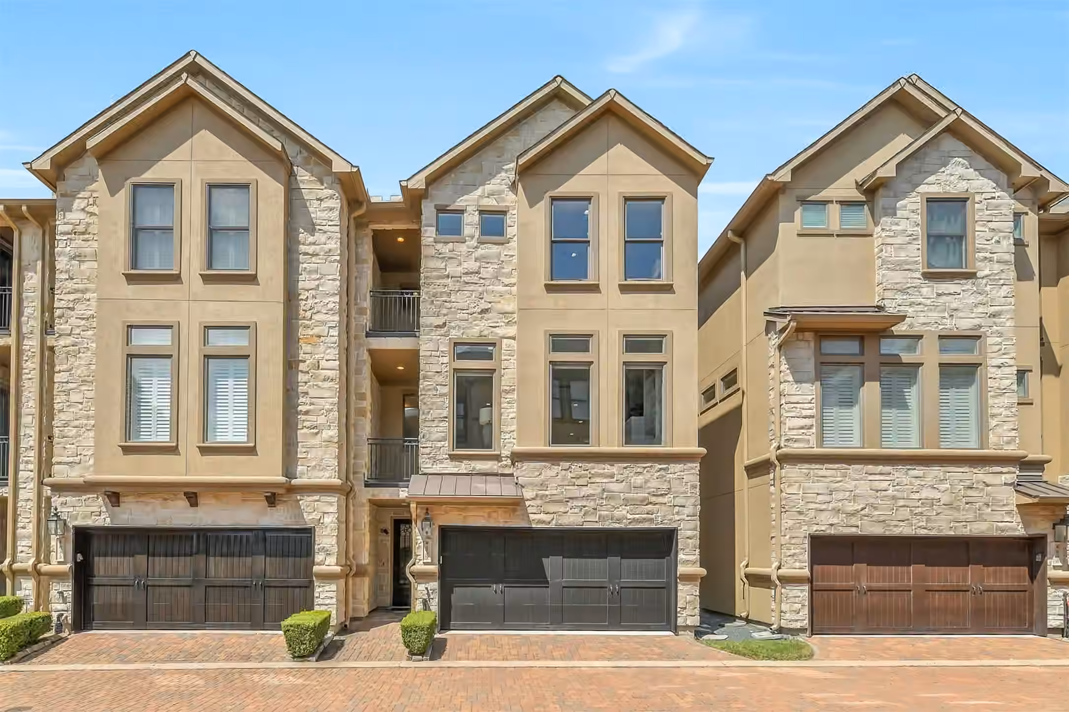 Photo of 859 Rosastone Trail, Houston, TX