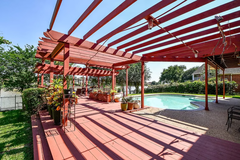 Photo 6 of 410 Kingfisher Drive, Sugar Land, TX