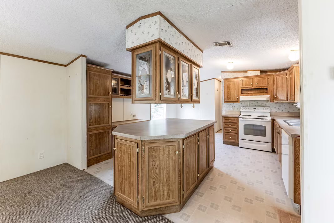 Photo 6 of 400 Marina Drive, Trinity, TX