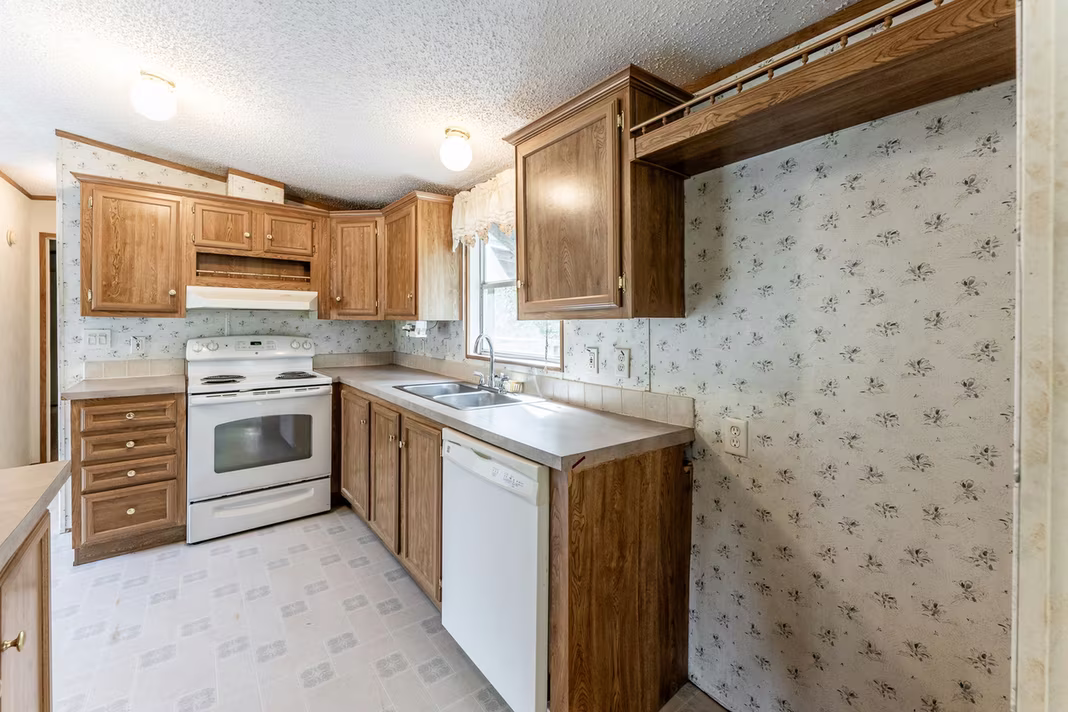 Photo 7 of 400 Marina Drive, Trinity, TX