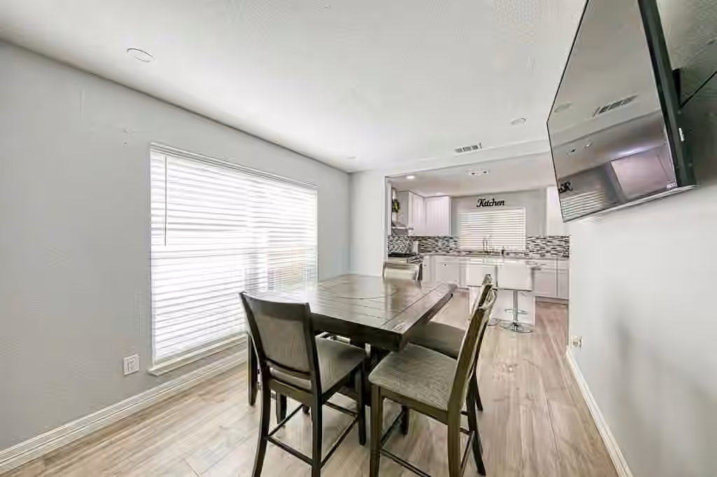 Photo 7 of 11907 Hedgegate Drive, Houston, TX