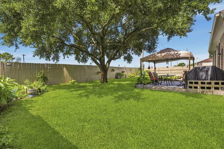 Photo 4 of 3204 Meadow Bay Lane, League City, TX