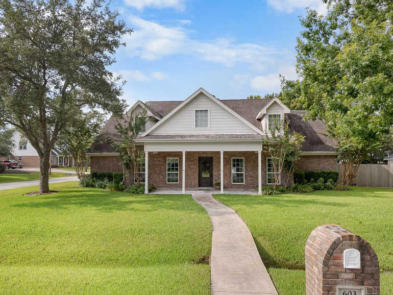 Photo 2 of 603 Renaldo Street, Dickinson, TX
