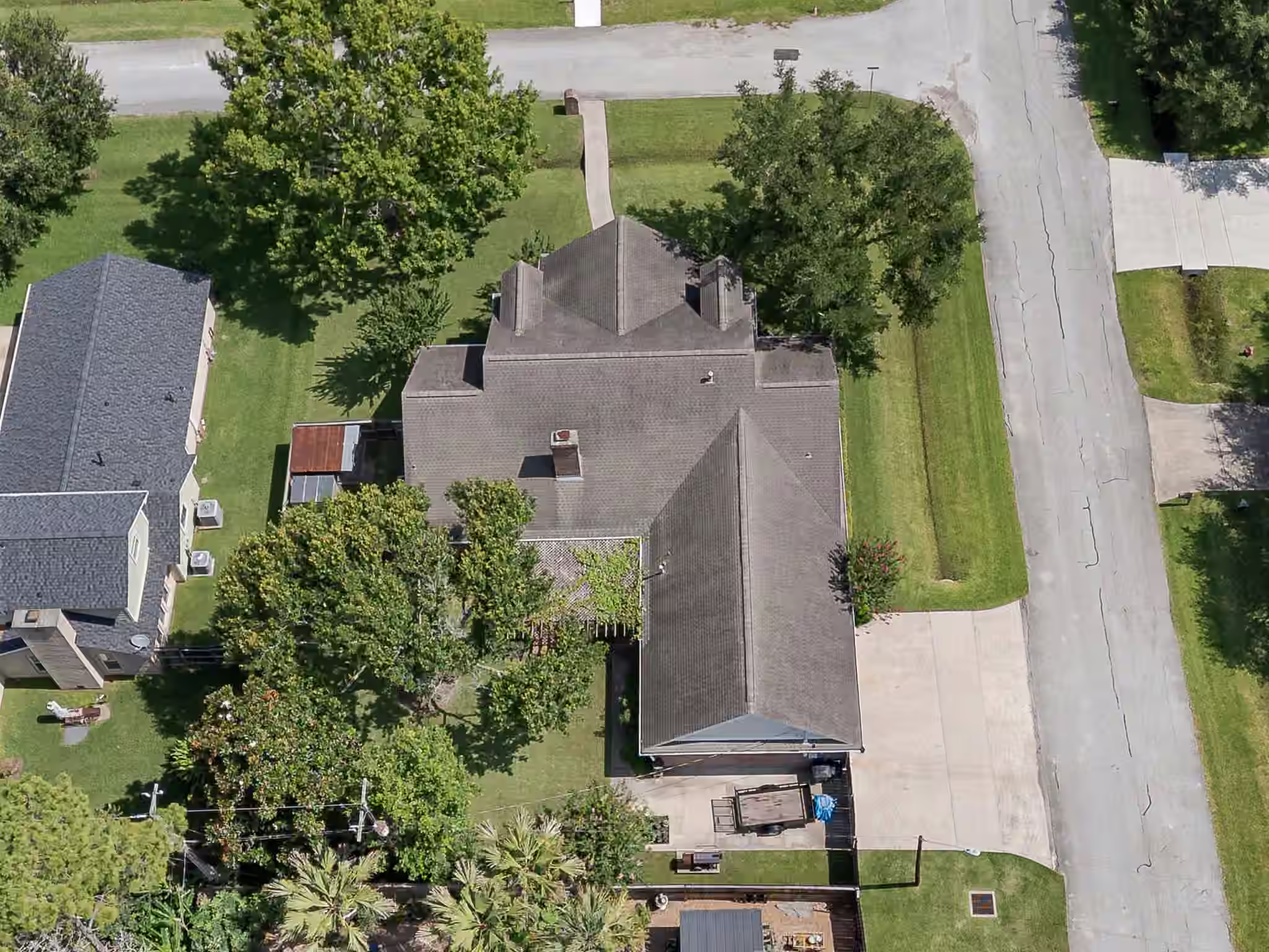 Photo 4 of 603 Renaldo Street, Dickinson, TX