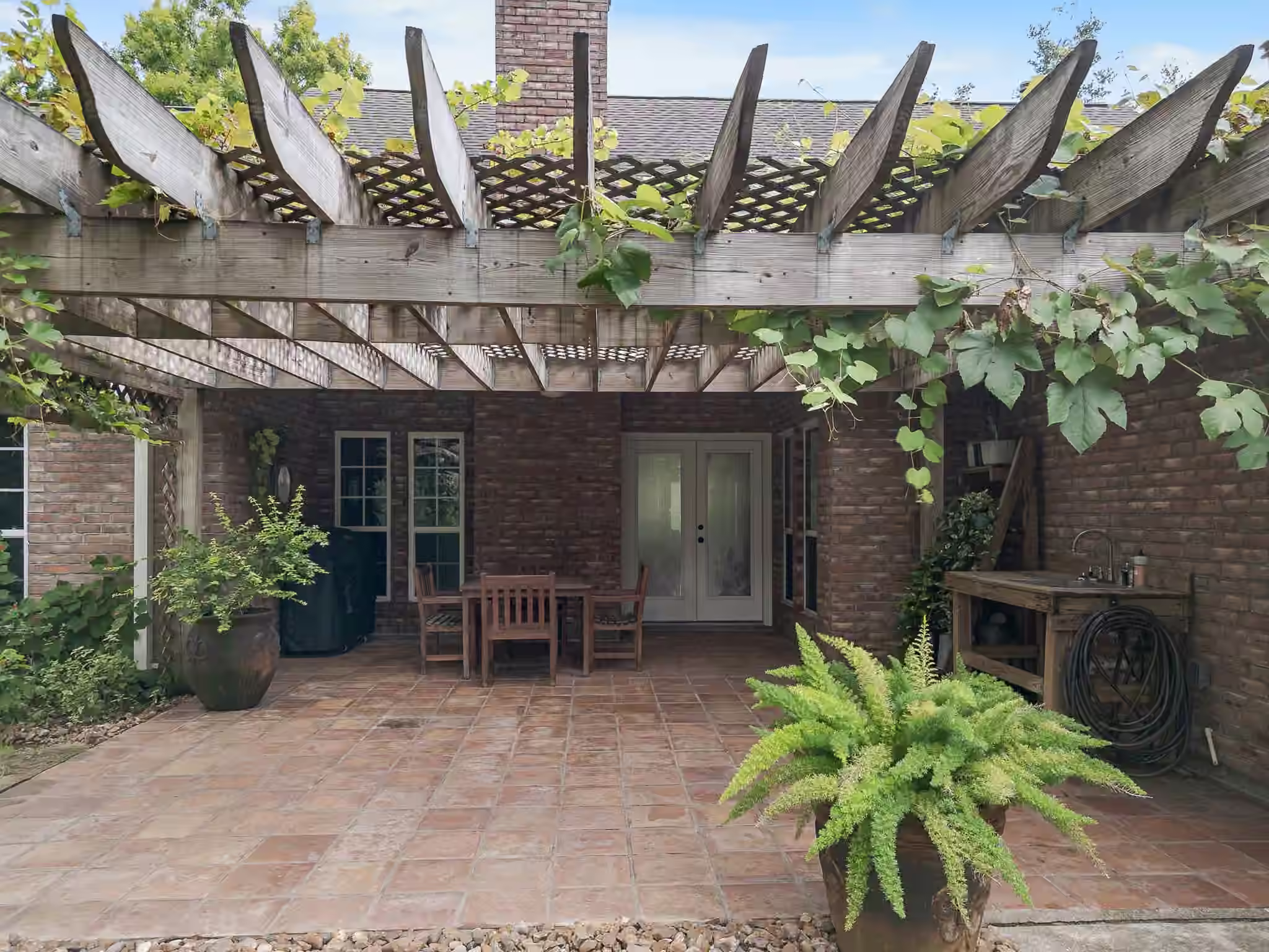 Photo 7 of 603 Renaldo Street, Dickinson, TX