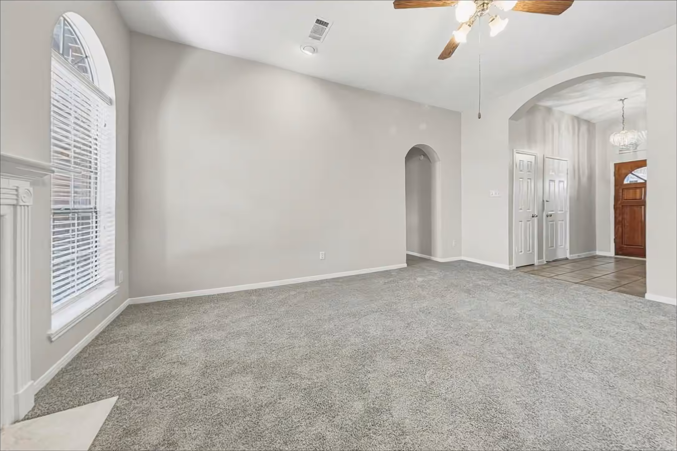 Photo 4 of 7710 Pebble Run Court, Houston, TX