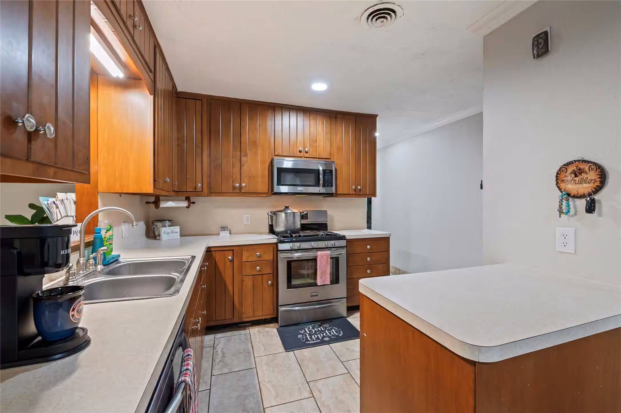 Photo 2 of 1803 Edgehill Road, Pasadena, TX