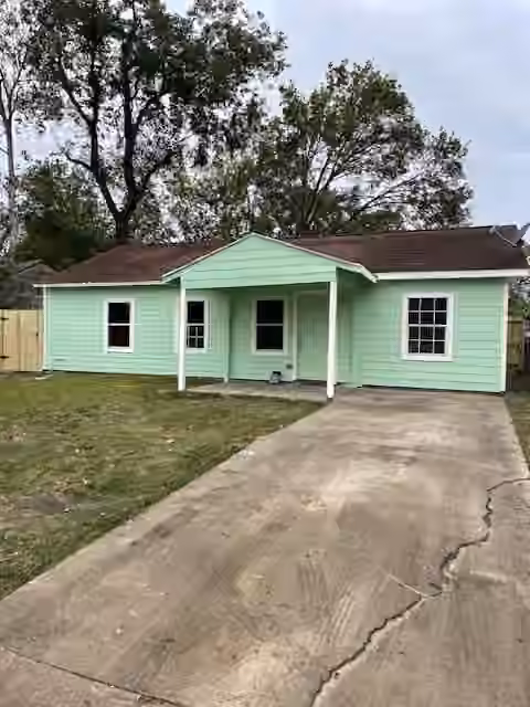 Photo 3 of 7338 Guadalcanal Road, Houston, TX