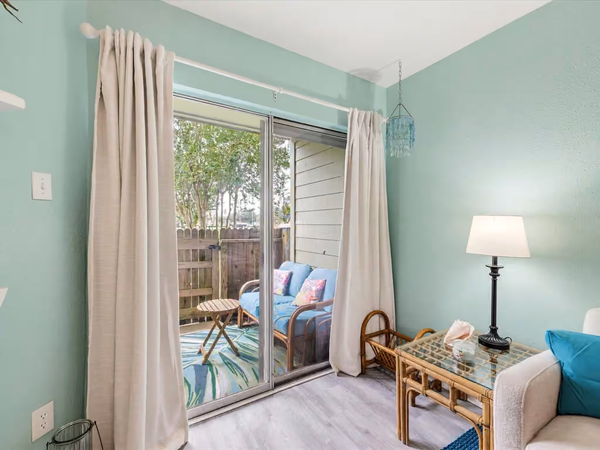 Photo 7 of 18800 Egret Bay Boulevard 1605, Webster, TX