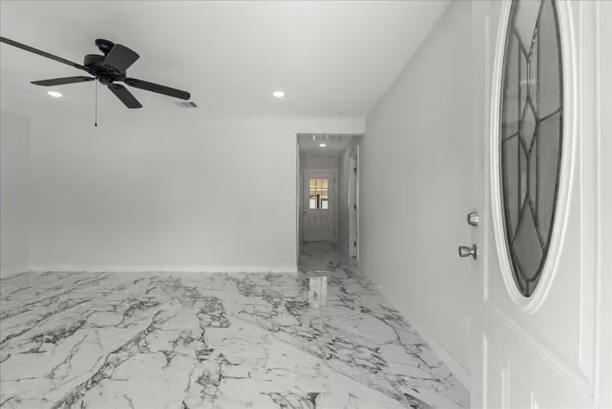 Photo 4 of 1105 W Ellaine Avenue, Pasadena, TX