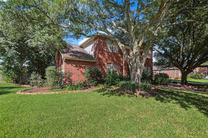 Photo 6 of 1707 Brill Drive, Friendswood, TX