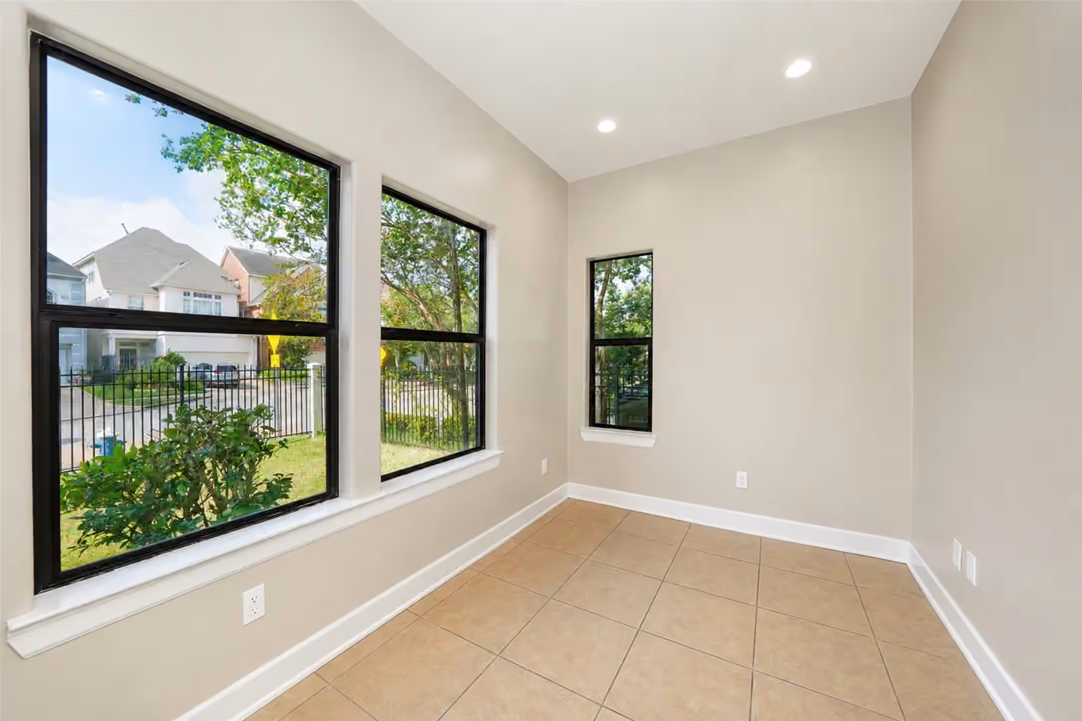 Photo 7 of 3014 S Rice Avenue, Houston, TX