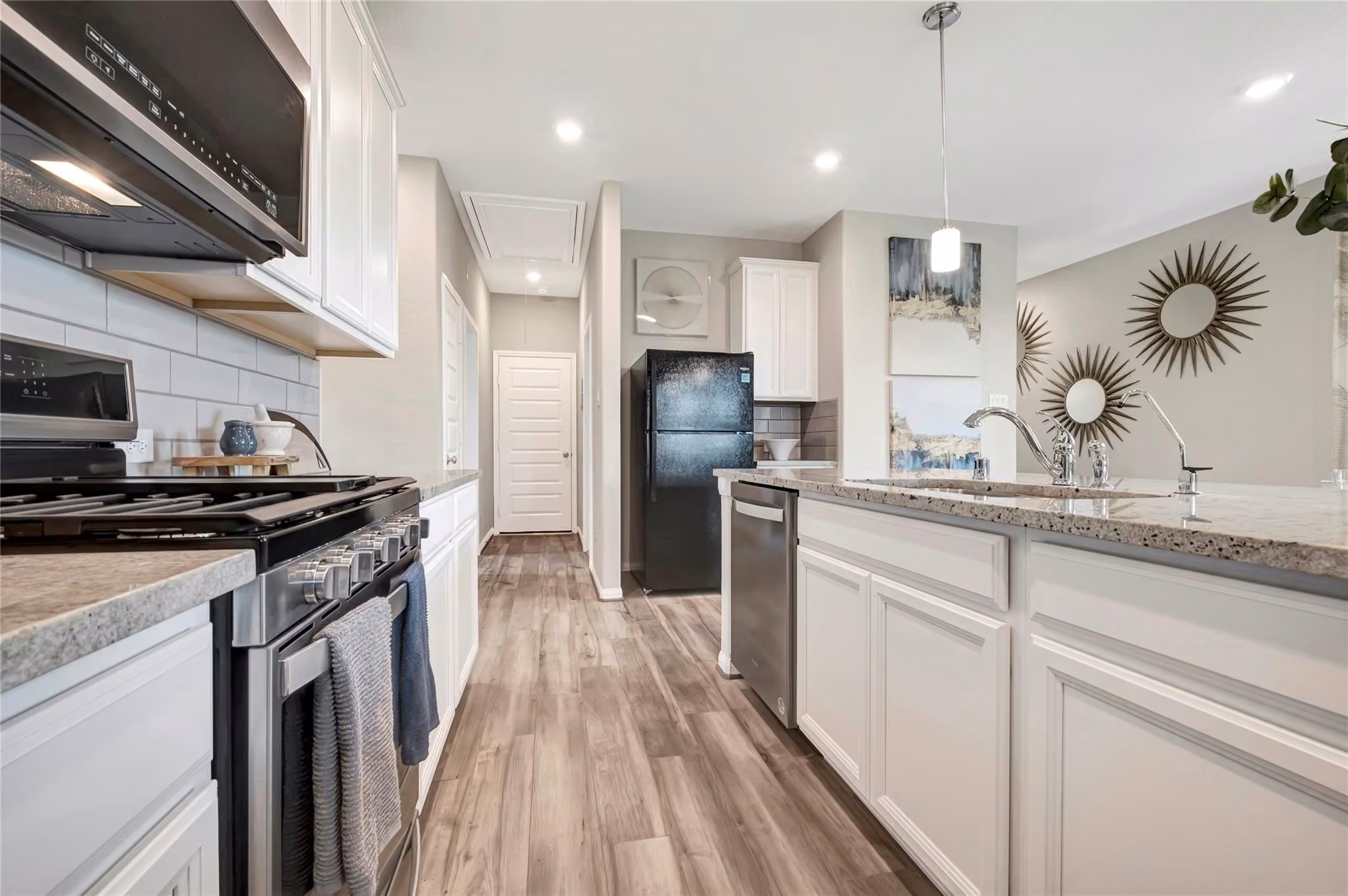 Photo 7 of 2022 W Darlington Oak Court, Conroe, TX