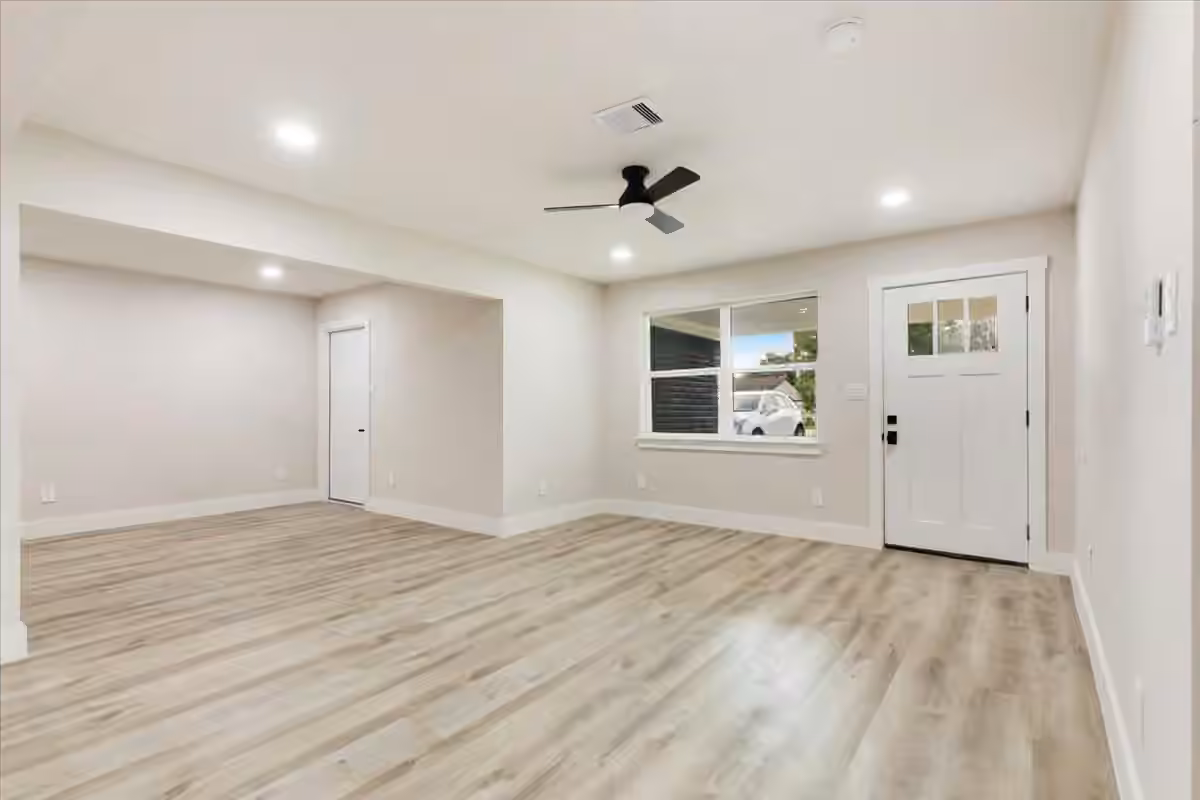 Photo 3 of 3414 Trelawney Drive, Pearland, TX