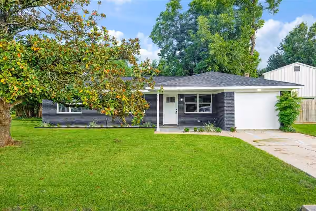 Photo 4 of 3414 Trelawney Drive, Pearland, TX
