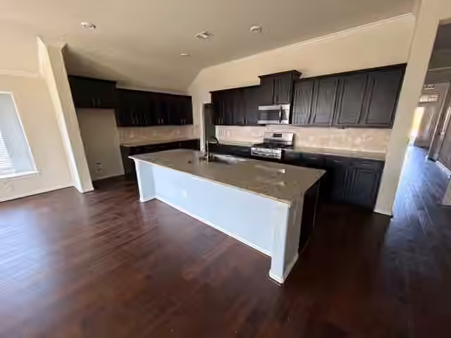 Photo 4 of 18923 Cedar Moss Court, New Caney, TX