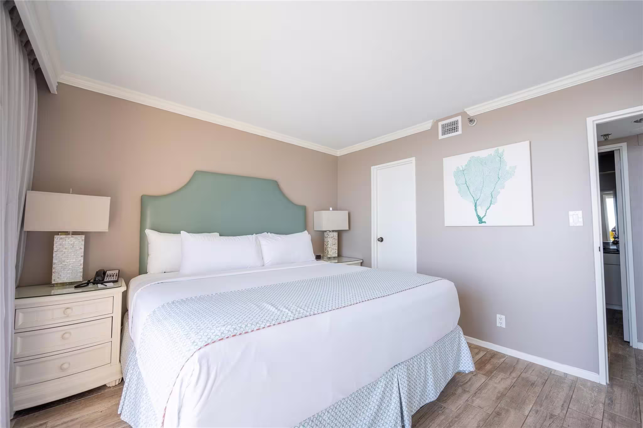 Photo 4 of 5220 Seawall Boulevard 1134D, Galveston, TX