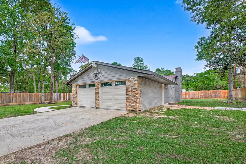 Photo 5 of 26706 N Carrol Lane, Magnolia, TX