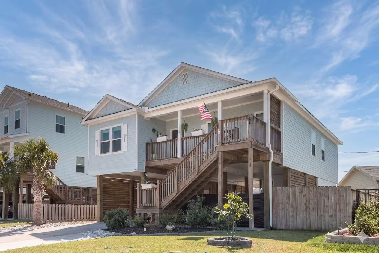 Photo 2 of 12839 E Conquistador Drive, Galveston, TX