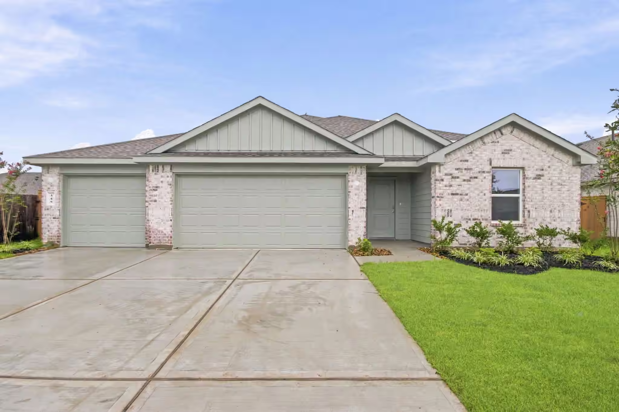 Photo of 449 Lampasas Trail, Dayton, TX
