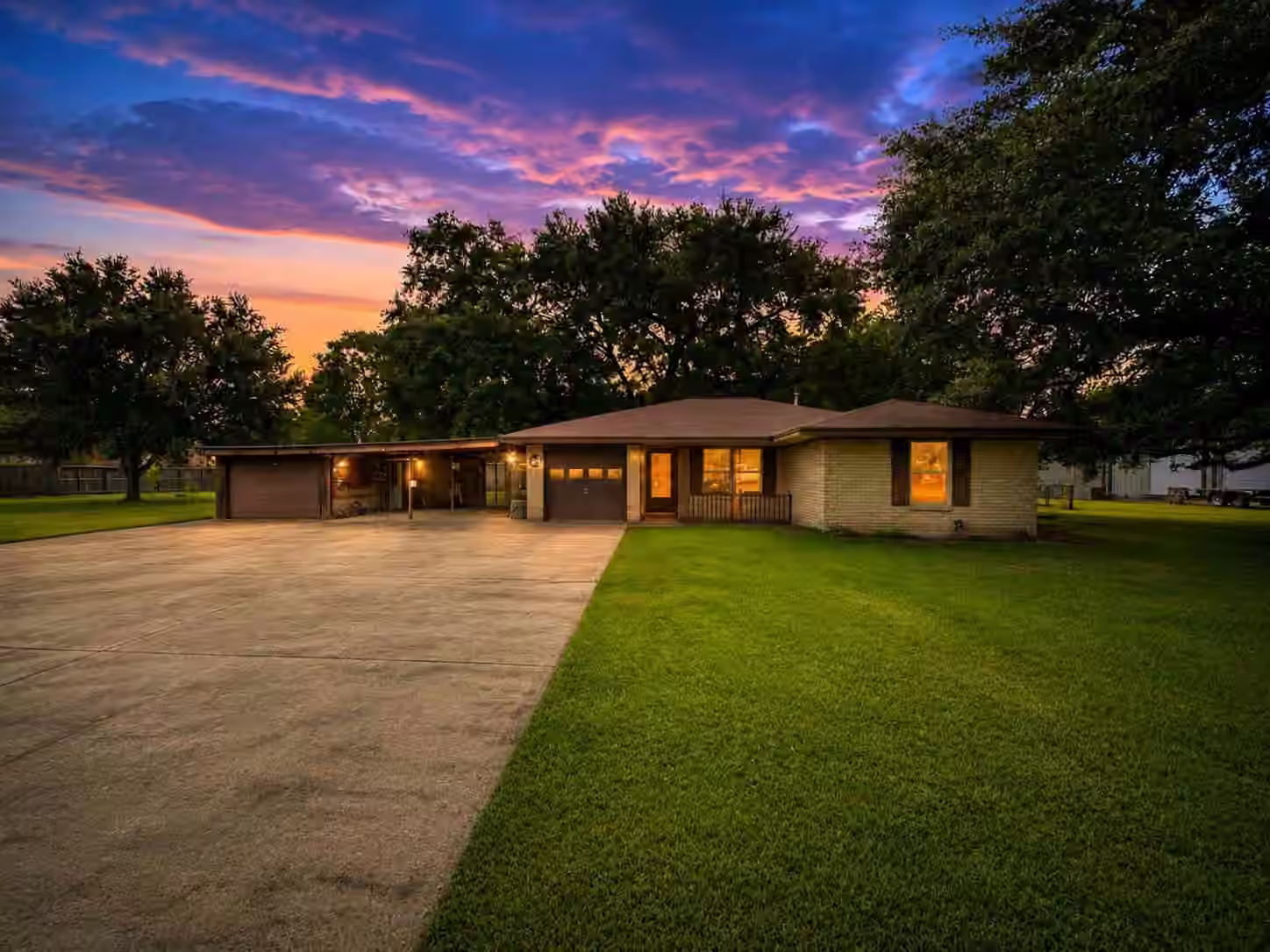 Photo of 12711 Britt Road, Pearland, TX 77581