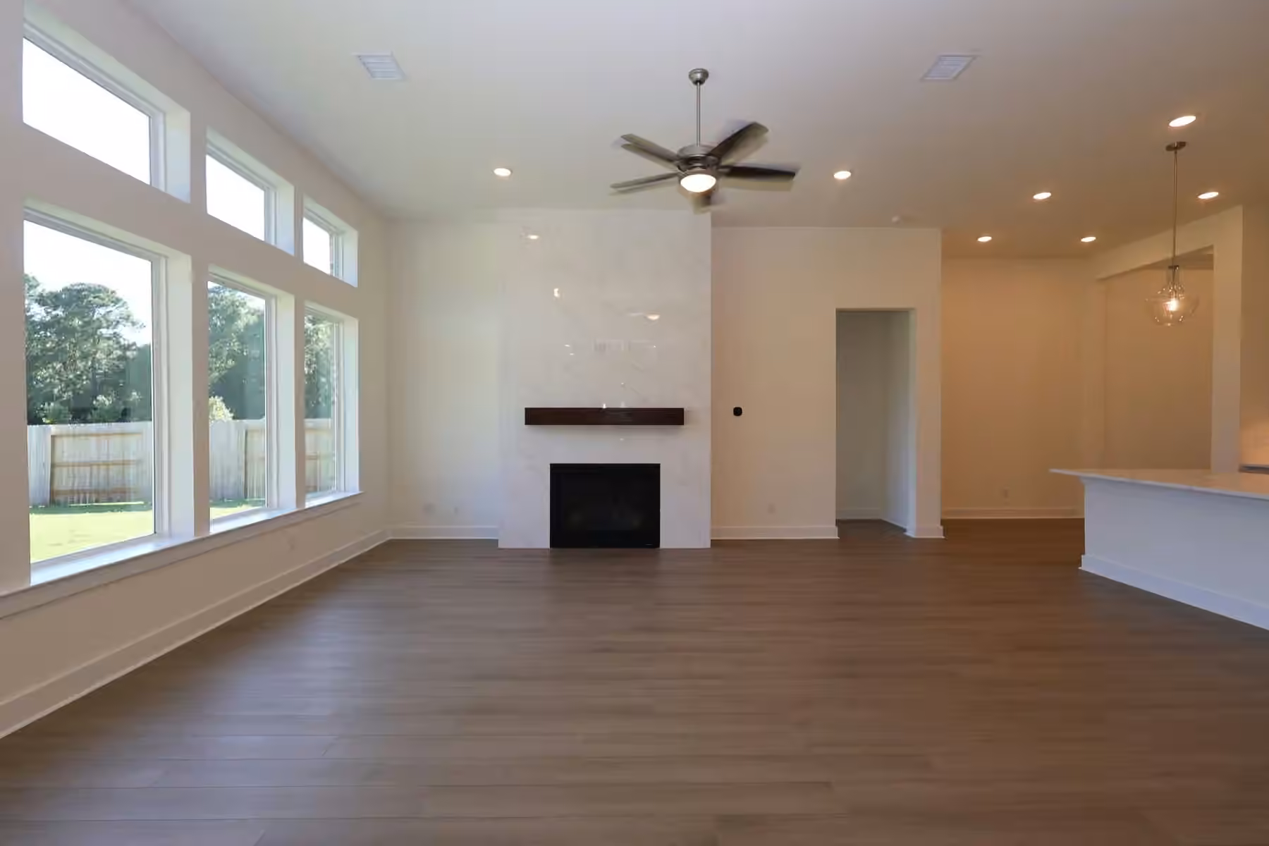 Photo 3 of 14323 Moonlit Creek Court, Montgomery, TX