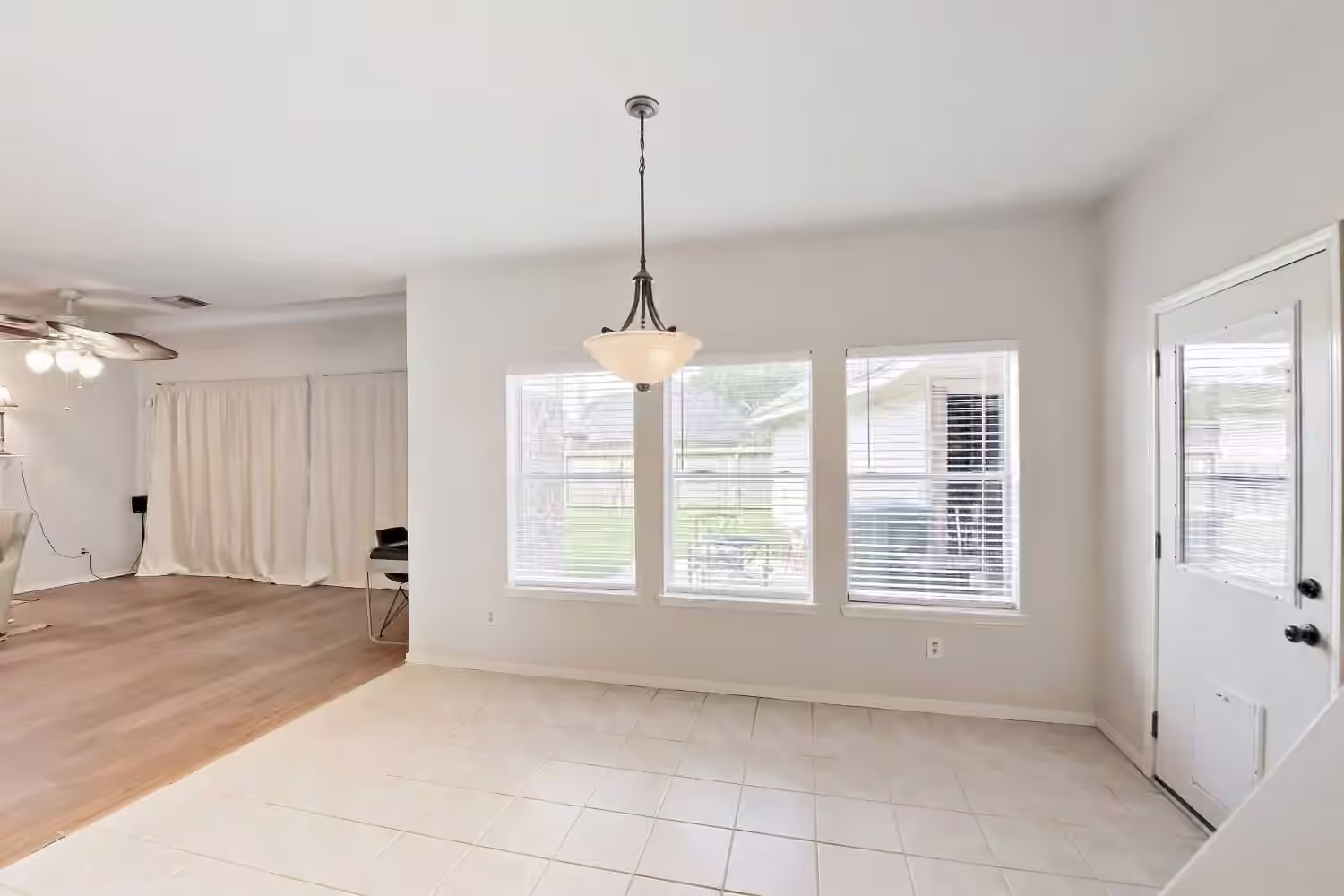 Photo 6 of 2513 La Rochelle Court, Seabrook, TX