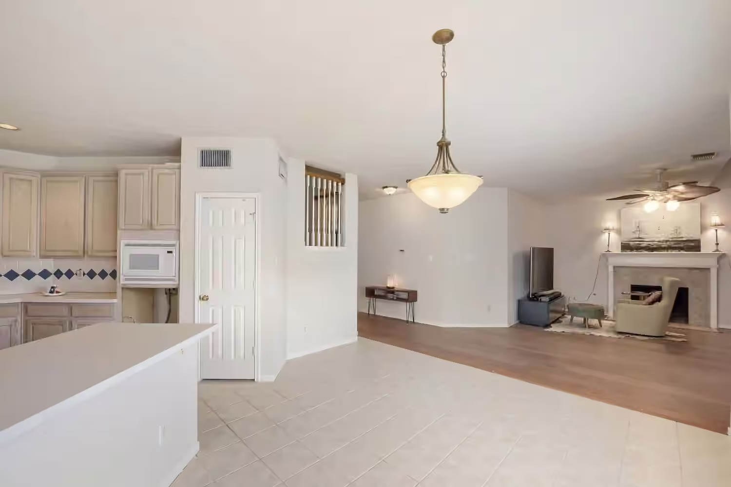 Photo 7 of 2513 La Rochelle Court, Seabrook, TX