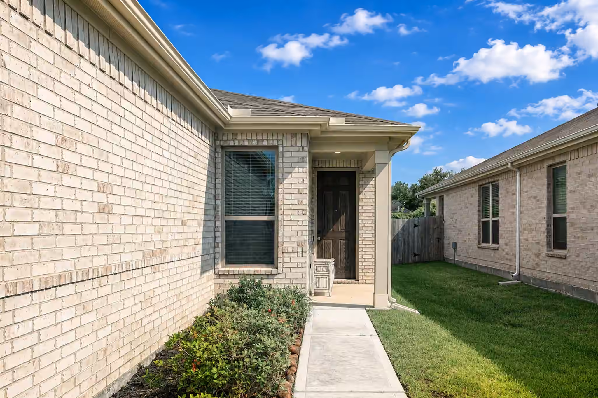 Photo 4 of 20900 Sheffield Park Drive, Porter, TX