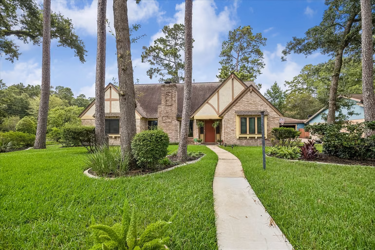 Photo 2 of 2226 Hidden Creek Drive, Houston, TX