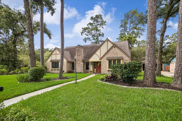 Photo 3 of 2226 Hidden Creek Drive, Houston, TX