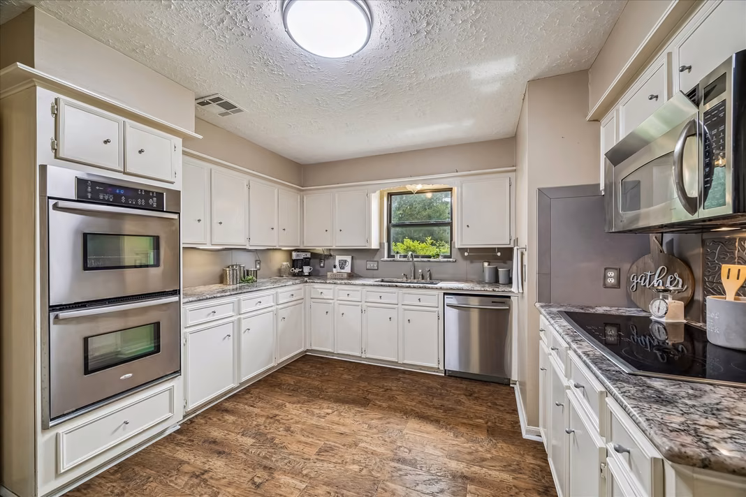 Photo 7 of 2226 Hidden Creek Drive, Houston, TX