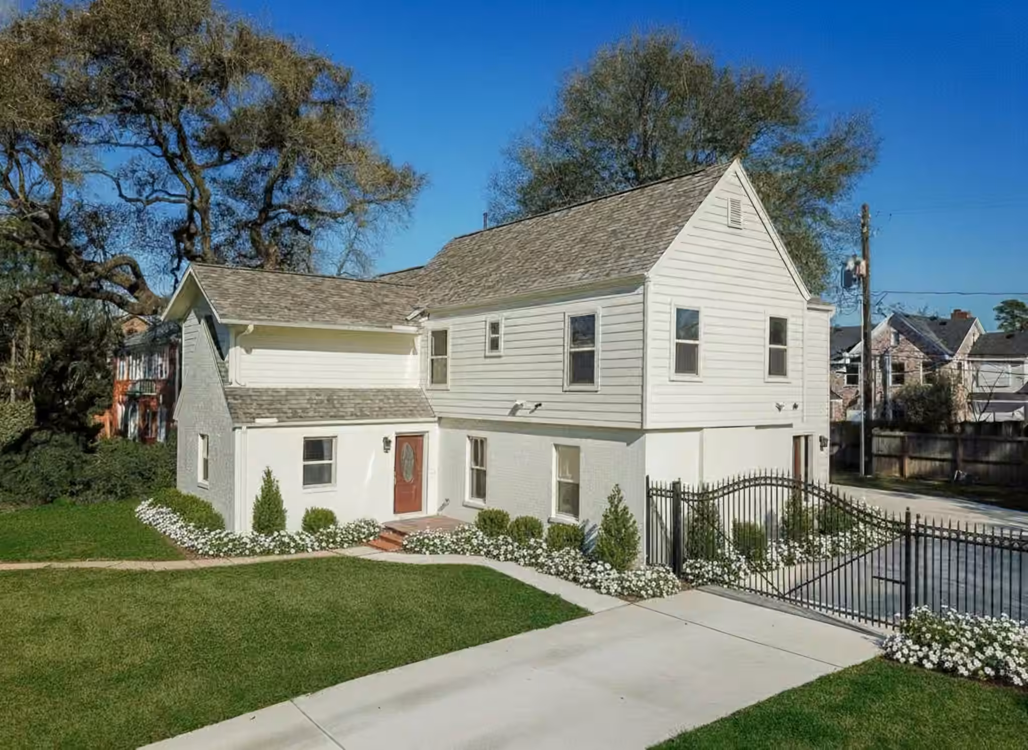 Photo 2 of 3415 Southmore Boulevard, Houston, TX